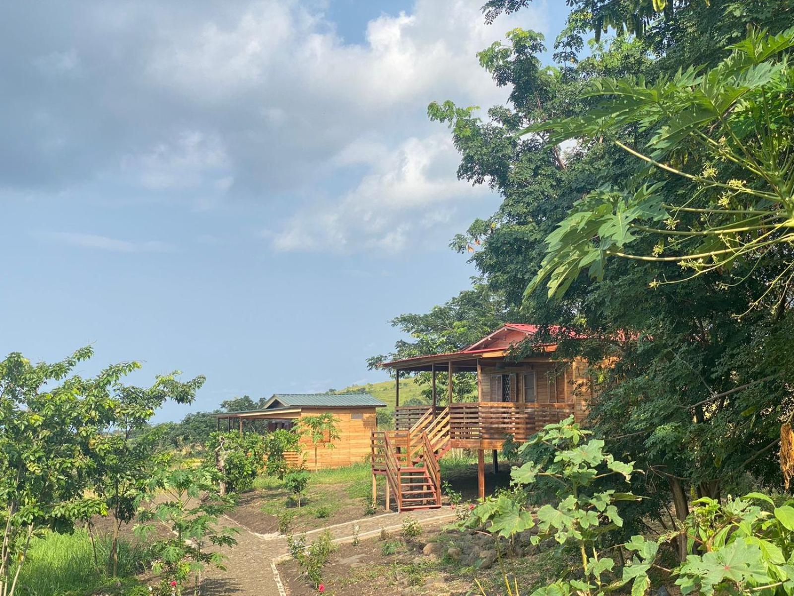 Monte Mar Saotome Villa Morro Peixe Exterior photo